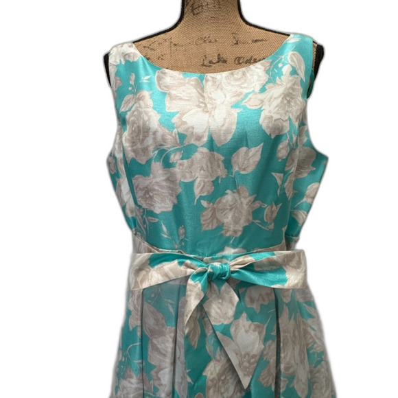Jessica Howard Sleeveless Fit & Flare Dress Blue Floral Belted Retro Size 14 - Picture 2 of 7